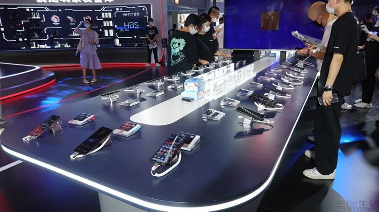 手機、汽車、游戲等廠商齊聚成都驍龍嘉年華 前沿科技全曝光